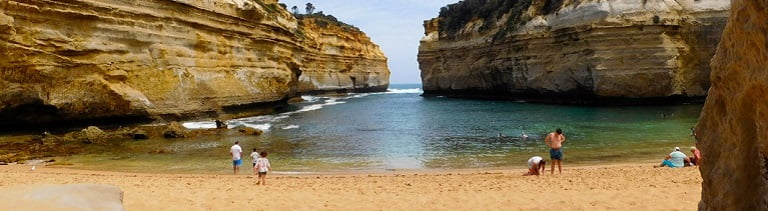 majestic and a must stop spot on the great ocean road, loch ard gorge