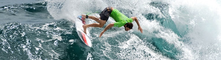 catching a wave in our national surfing reserve melbourne australia